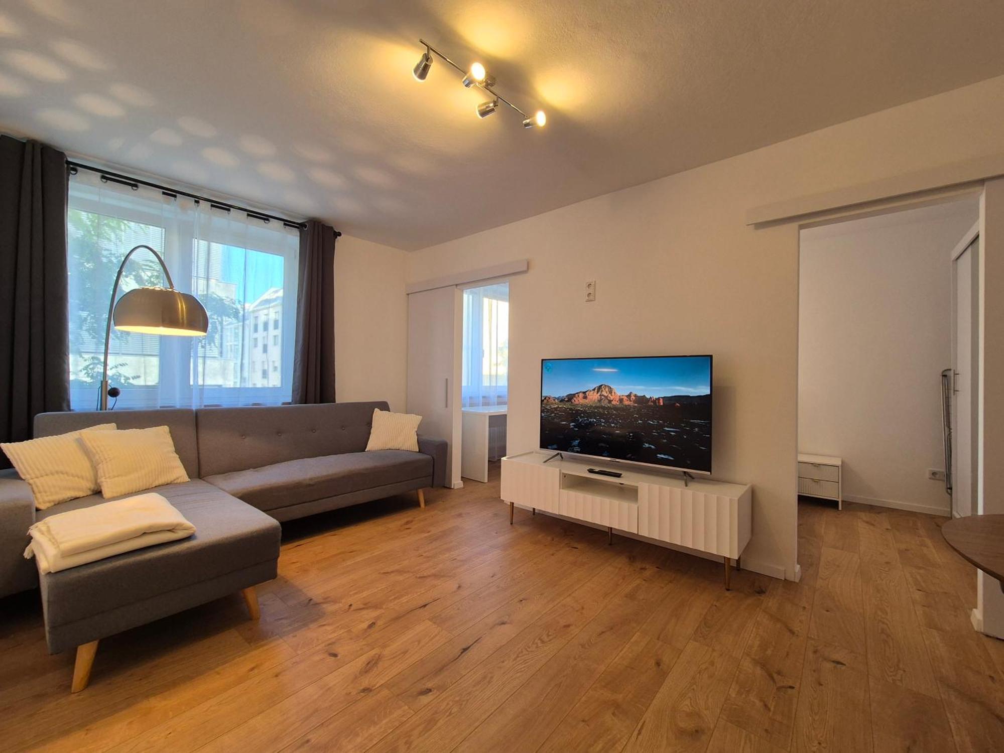 Modern 1 Apartment *